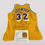 Magic Johnson's shirt signed by Magic, Ice Cube and players - Image 2