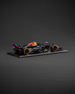 1:4 Scale Formula 1 Framed Car Replica – Carbon Series Motorsport Wall Art Display - Image 10
