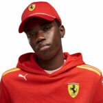 ⁦قبعة Scuderia Ferrari الكلاسيكية إصدار 2026 بمقاس خلفي قابل للتعديل (BB Cap)⁩ - الصورة ⁦2⁩