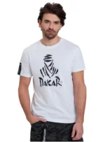 ⁦تيشيرت Dakar Logo 123 قطن 100% لإطلالة مريحة لعشاق رياضة السيارات⁩ - الصورة ⁦4⁩
