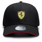 ⁦قبعة كلاسيكية للأطفال من كولكشن Scuderia Ferrari بتصميم PUMA⁩ - الصورة ⁦7⁩