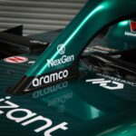 ⁦سيارة العرض الرسمية لفريق Aston Martin F1 - نسخة المقتنيين لإصدار AMR25 فورمولا 1 لموسم 2025⁩ - الصورة ⁦5⁩