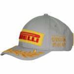 قبعة Pirelli Silverstone GP Podium الإصدار الخاص بمناصة التتويج