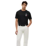 ⁦تيشيرت رجالي بشعار Tommy Hilfiger x Cadillac F1 Team⁩ - الصورة ⁦7⁩